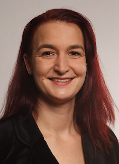 Langer Dina